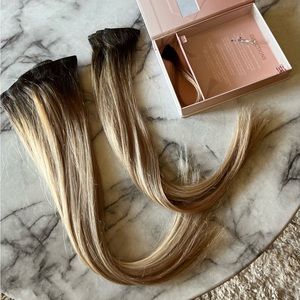 Glam Seamless 22” Bahamian Balayage clip in hair extensions